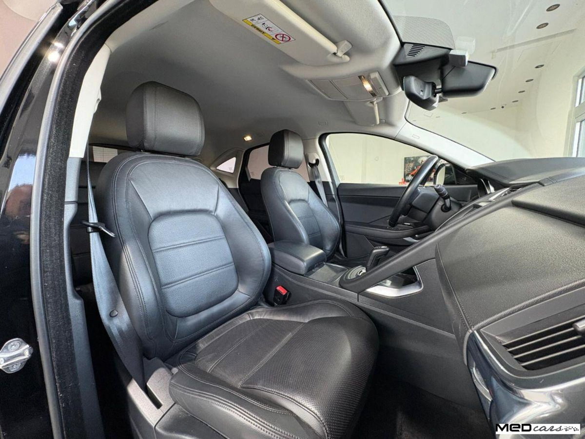 Jaguar E-Pace 2.0D 240 CV AWD aut. SE (10)