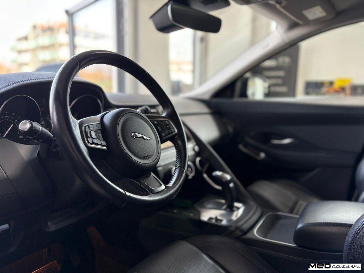 Jaguar E-Pace 2.0D 240 CV AWD aut. SE (14)