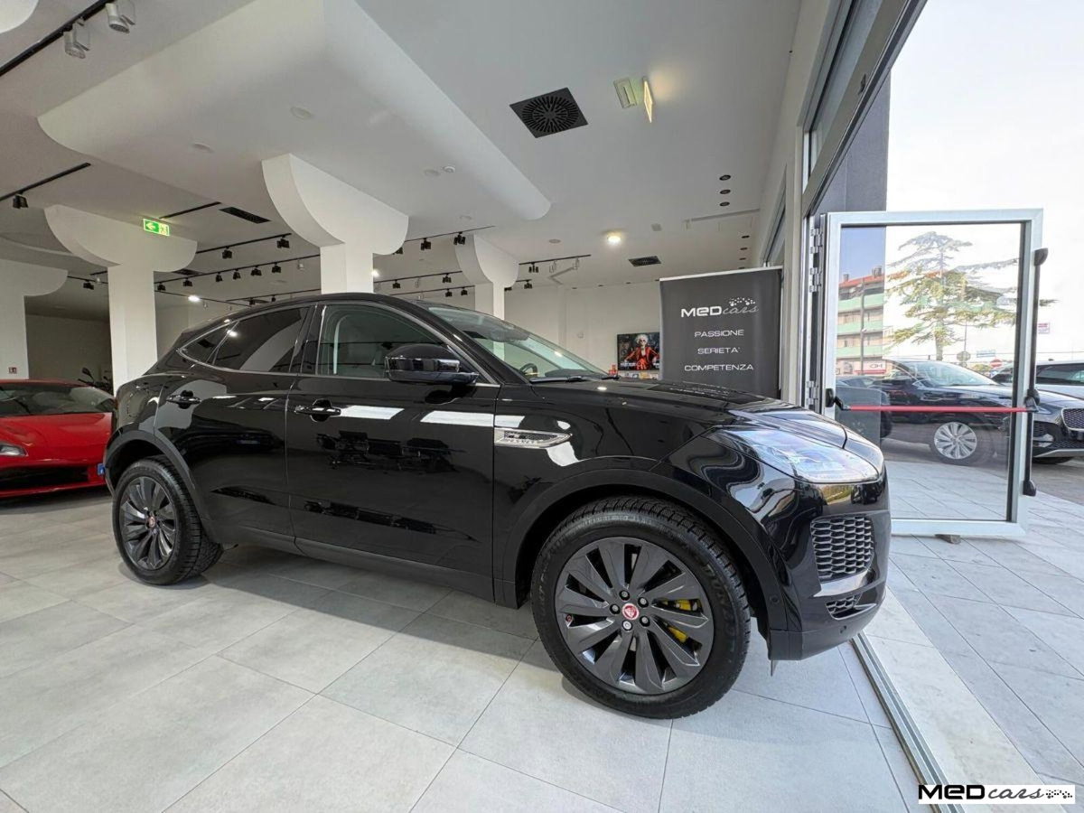 Jaguar E-Pace 2.0D 240 CV AWD aut. SE (2)