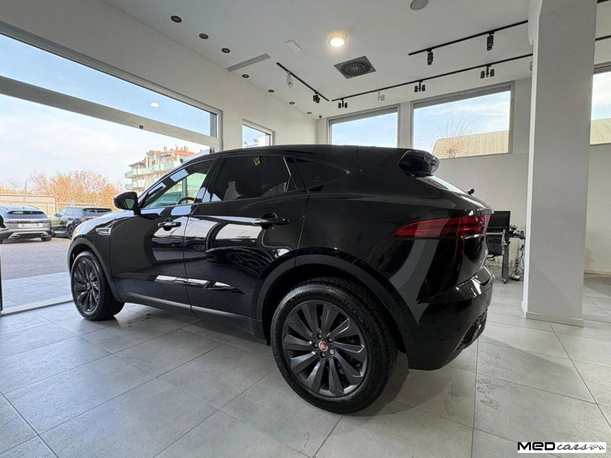 Jaguar E-Pace 2.0D 240 CV AWD aut. SE (6)