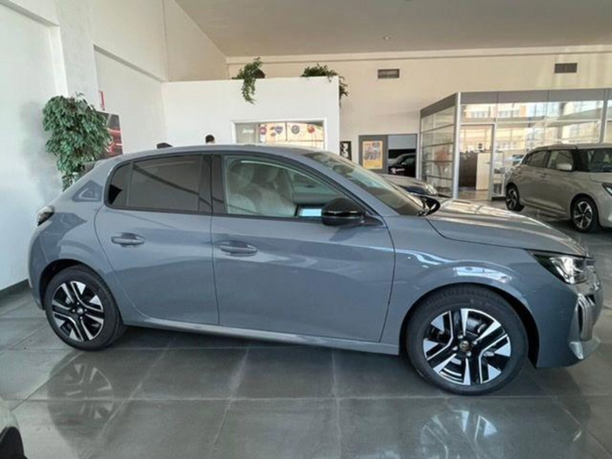 Peugeot 208 1.2 puretech Active s&s 100cv (4)