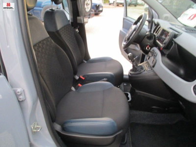 Fiat Panda 1.0 FireFly S&S Hybrid City Cross (16)