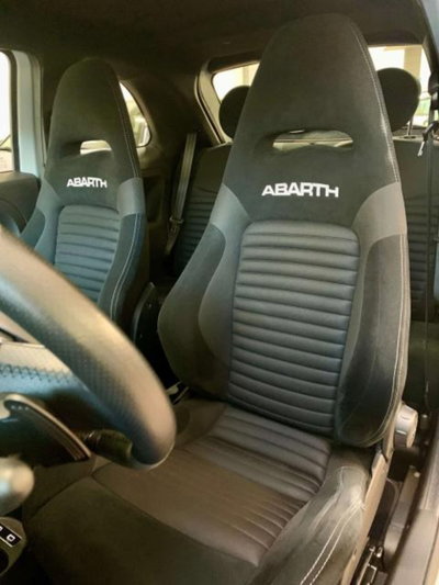 Abarth 695 1.4 t-jet Competizione 180cv (14)