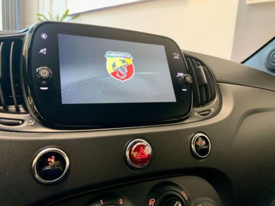 Abarth 695 1.4 t-jet Competizione 180cv (16)