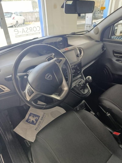 Lancia Ypsilon 1.0 FireFly 5 porte S&S Hybrid Ecochic Gold (6)