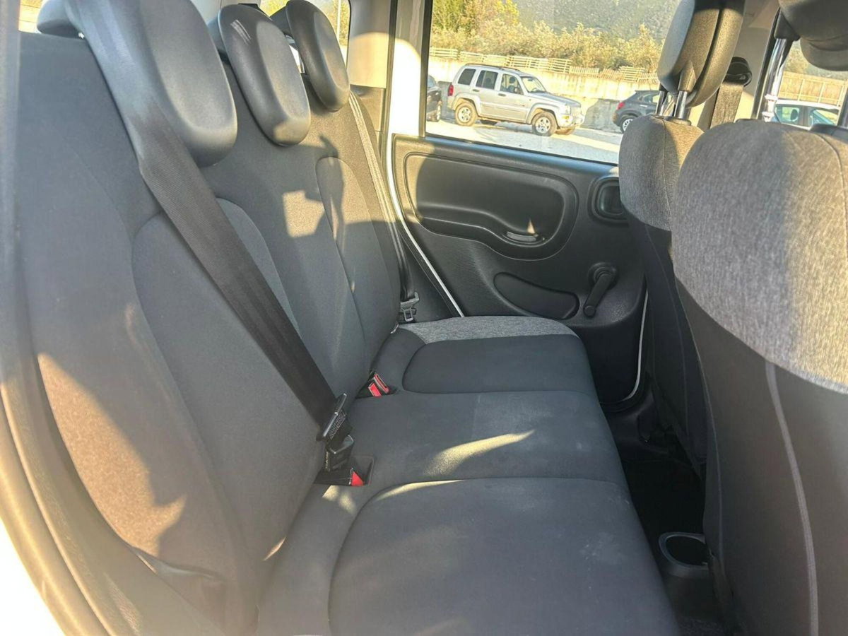Fiat Panda 1.0 FireFly S&S Hybrid City Cross (6)
