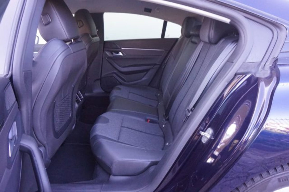 Peugeot 508 BlueHDi 130 Stop&Start EAT8 Allure Pack (15)