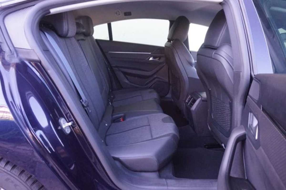Peugeot 508 BlueHDi 130 Stop&Start EAT8 Allure Pack (16)