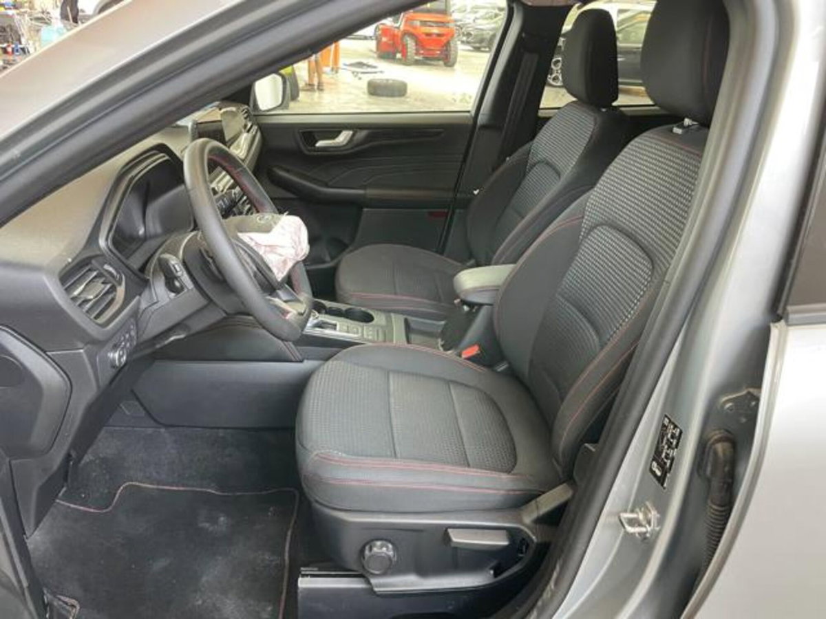 Ford Kuga 2.0 EcoBlue 120 CV aut. 2WD ST-Line X (11)