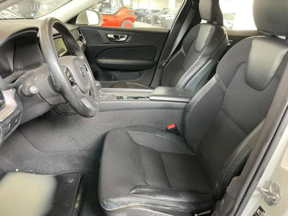 Volvo V60 D3 Geartronic Business (10)