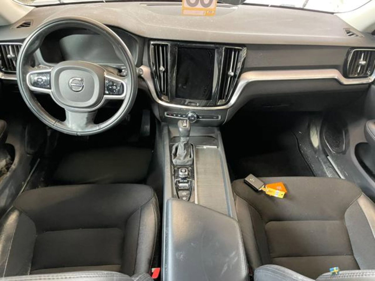 Volvo V60 D3 Geartronic Business (13)