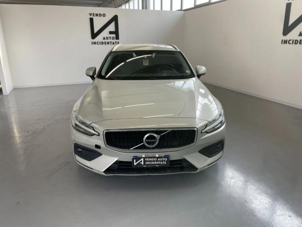 Volvo V60 D3 Geartronic Business (2)