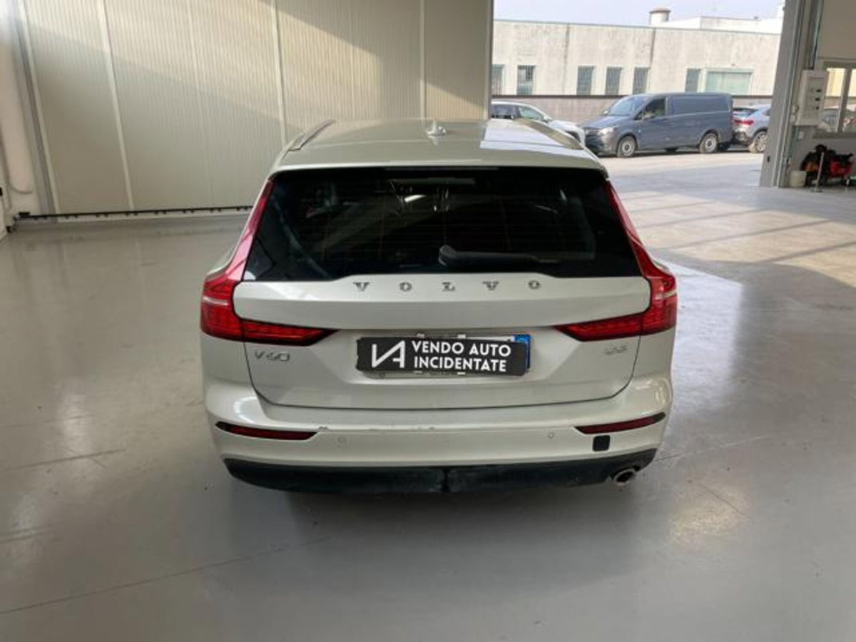 Volvo V60 D3 Geartronic Business (6)
