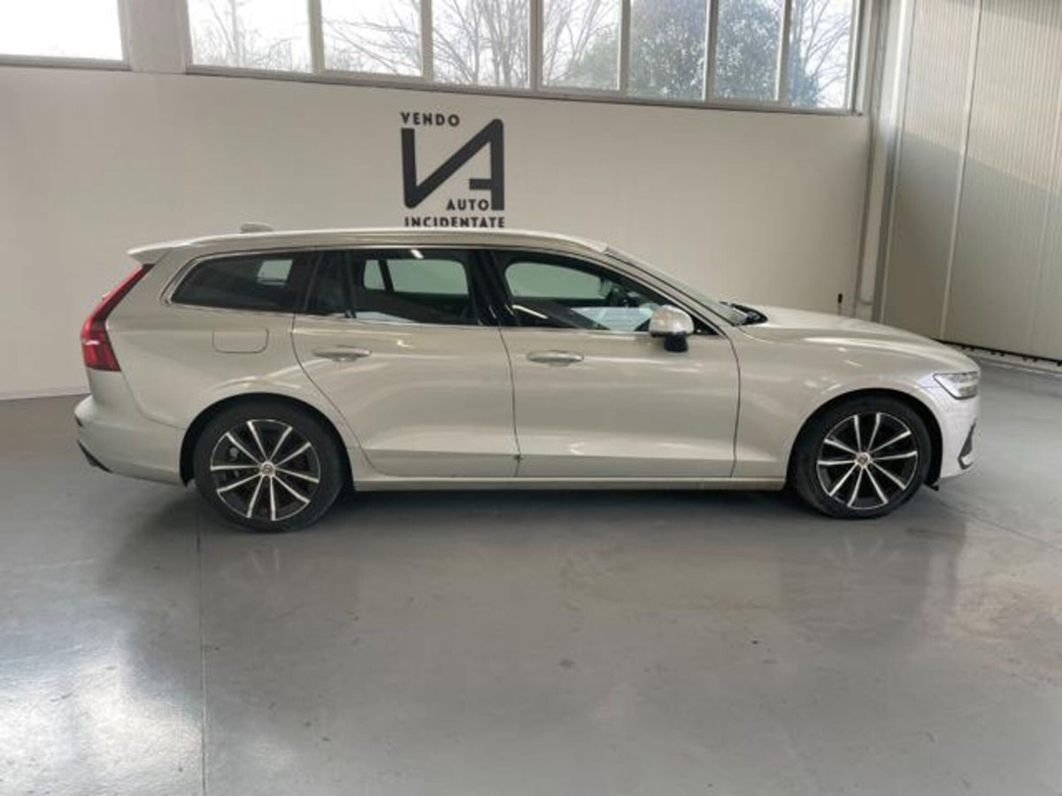 Volvo V60 D3 Geartronic Business (8)