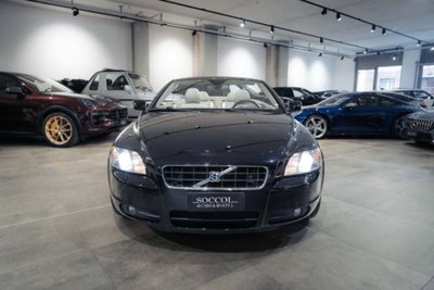 Volvo C70 2.4 20V 140 CV Geartronic Kinetic (3)