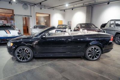 Volvo C70 2.4 20V 140 CV Geartronic Kinetic (4)