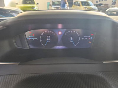 Peugeot 2008 PureTech 100 S&S Allure (9)