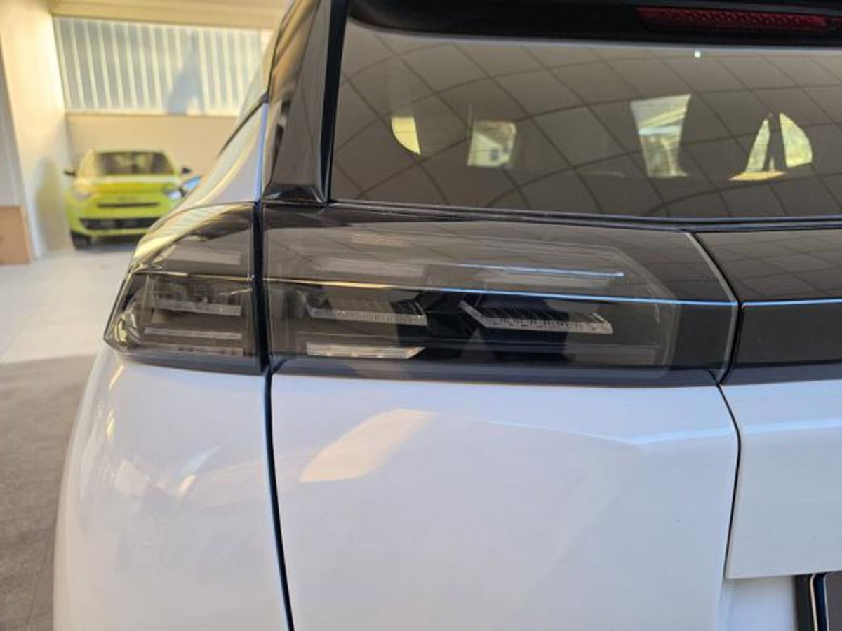 Peugeot 2008 PureTech 100 S&S Allure (14)