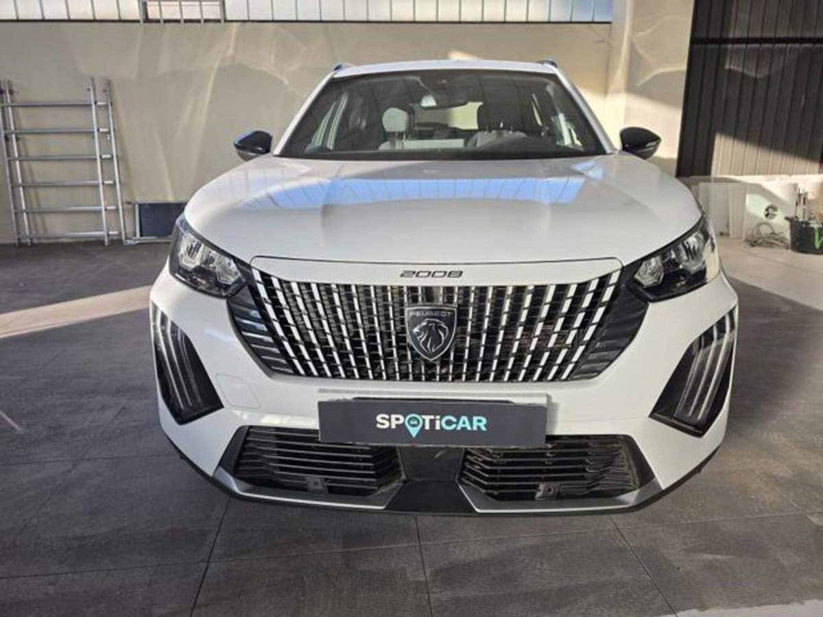 Peugeot 2008 PureTech 100 S&S Allure (2)