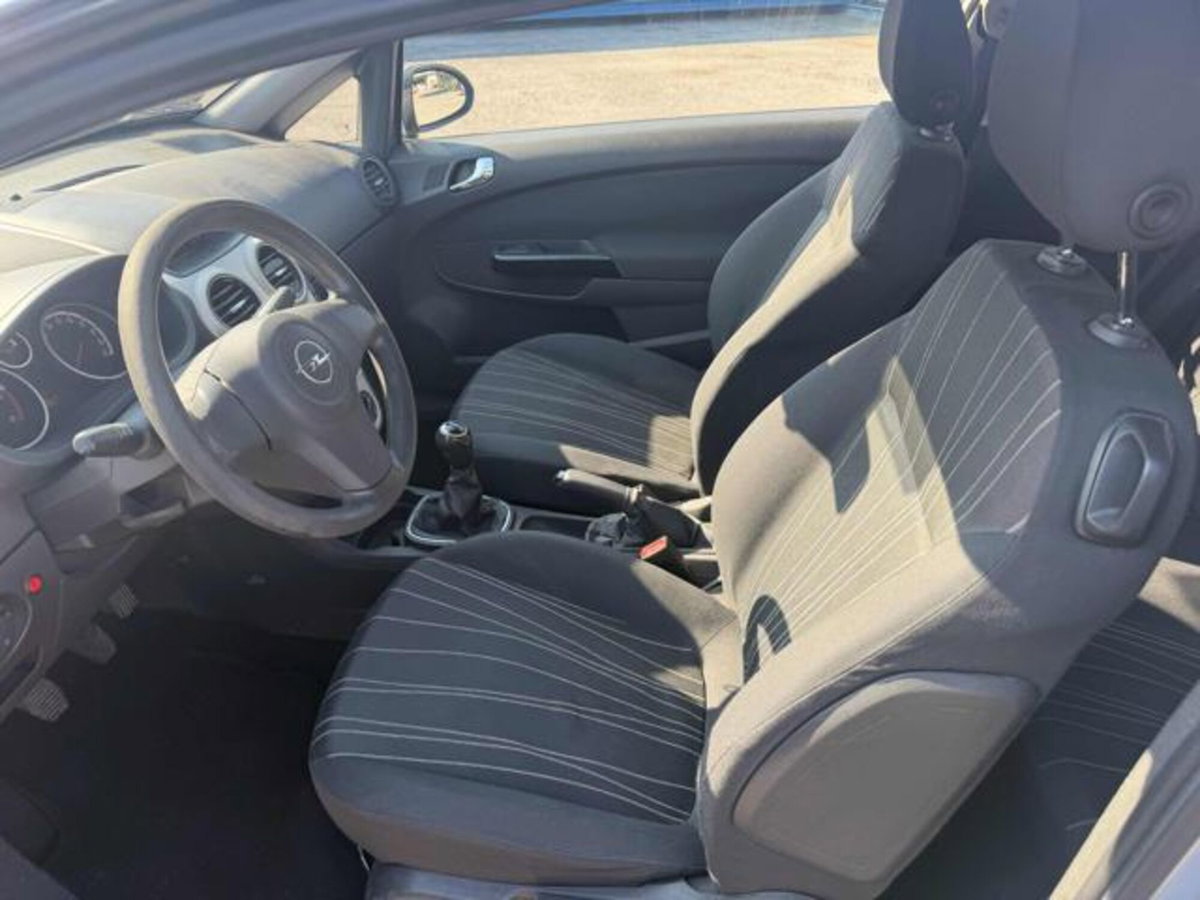 Opel Corsa 1.3 CDTI 75CV 3 porte Sport (11)