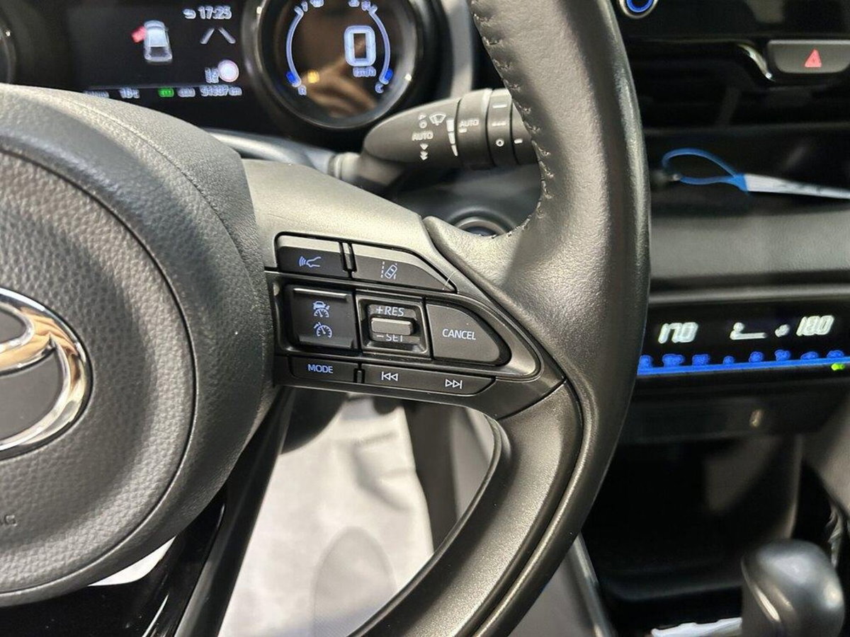 Toyota Yaris 1.5 Hybrid 5 porte Lounge (14)