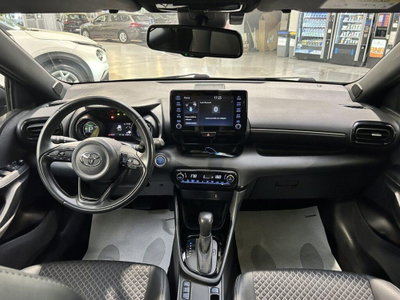 Toyota Yaris 1.5 Hybrid 5 porte Lounge (9)