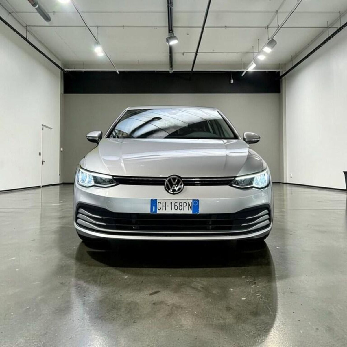 Volkswagen Golf 2.0 TDI SCR Life (2)