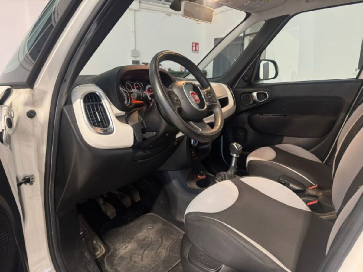 Fiat 500L 1.4 95 CV Pop (10)