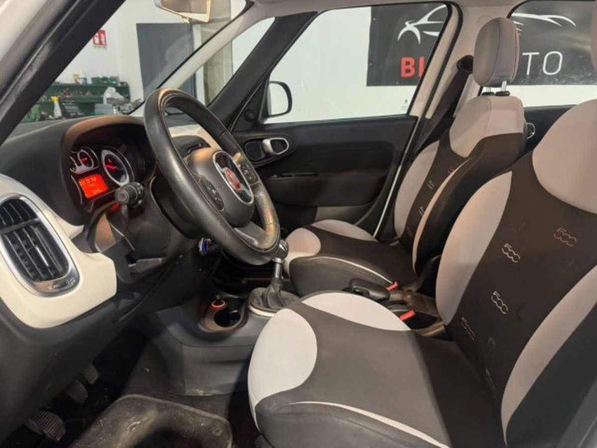 Fiat 500L 1.4 95 CV Pop (11)