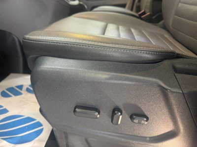 Ford Tourneo Custom 320 2.0 EcoBlue 150CV PC Titanium (11)