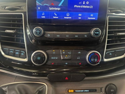 Ford Tourneo Custom 320 2.0 EcoBlue 150CV PC Titanium (18)