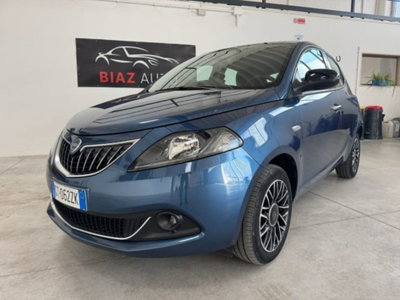 Lancia Ypsilon 1.0 FireFly 5 porte S&S Hybrid Ecochic Gold usata