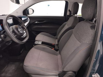 Fiat 500e Icon Berlina 42 kWh (11)