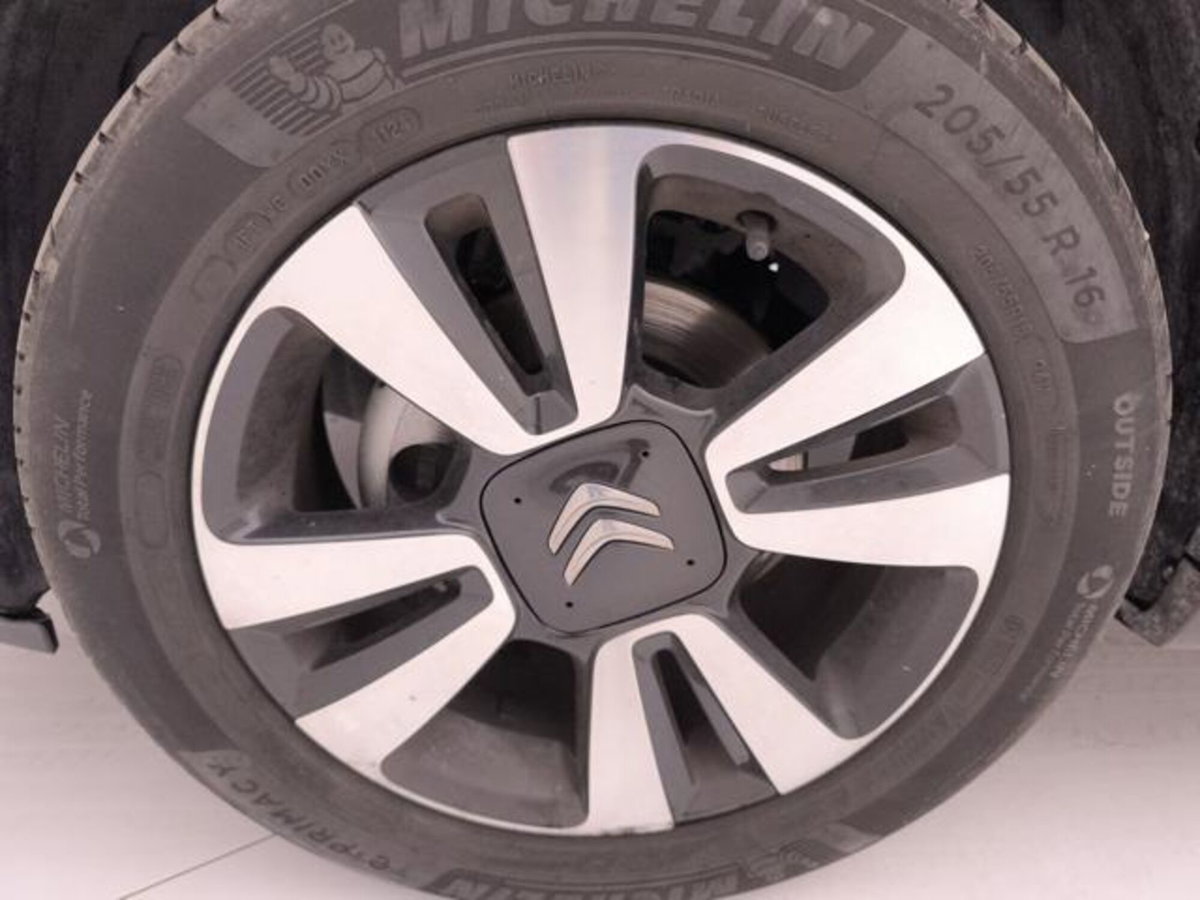 Citroen C3 Aircross 1.2 puretech Max s&s 110cv (9)