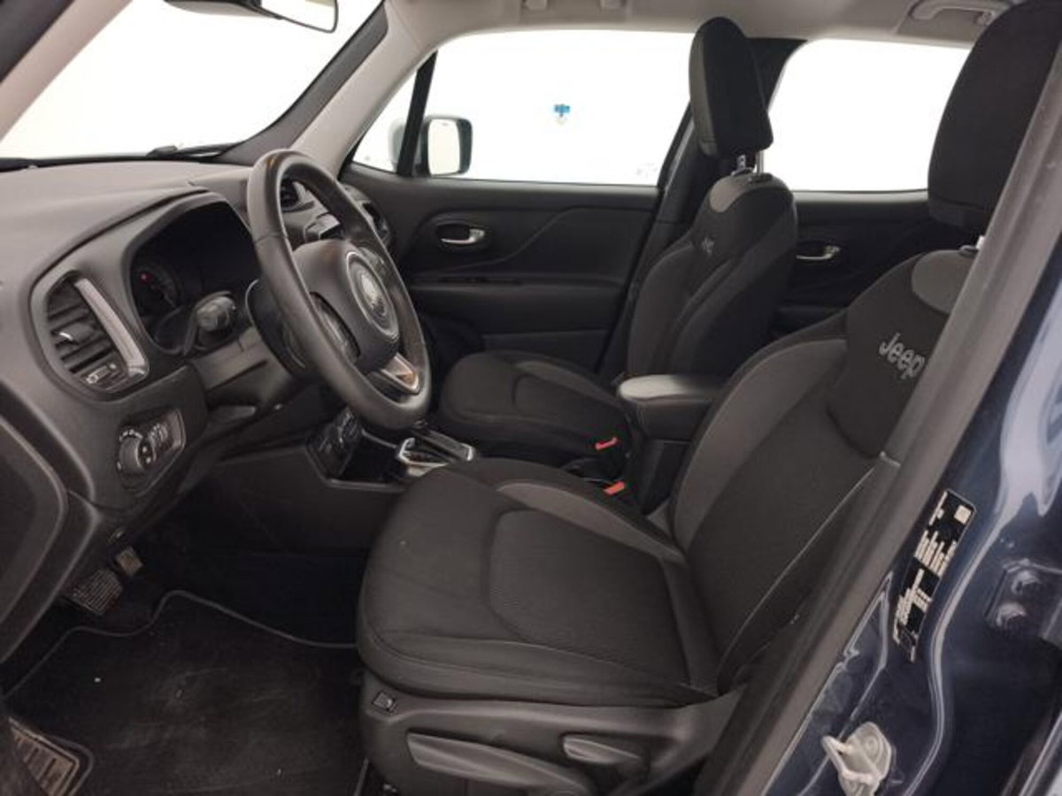 Jeep Renegade 1.3 T4 190CV PHEV 4xe AT6 Limited (11)