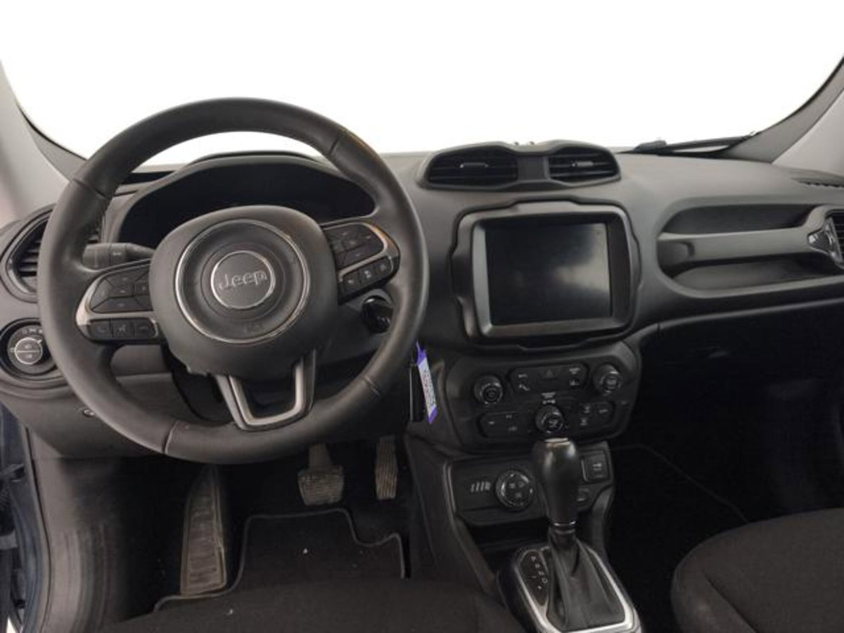 Jeep Renegade 1.3 T4 190CV PHEV 4xe AT6 Limited (12)
