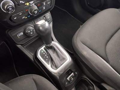 Jeep Renegade 1.3 T4 190CV PHEV 4xe AT6 Limited (17)
