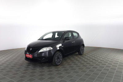 Lancia Ypsilon 1.0 FireFly 5 porte S&S Hybrid Gold Plus usata