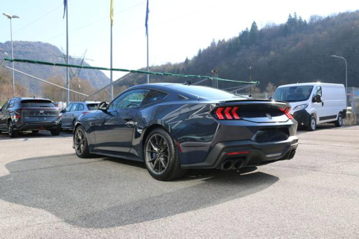 Ford Mustang Coupé Fastback 5.0 V8 aut. GT (3)