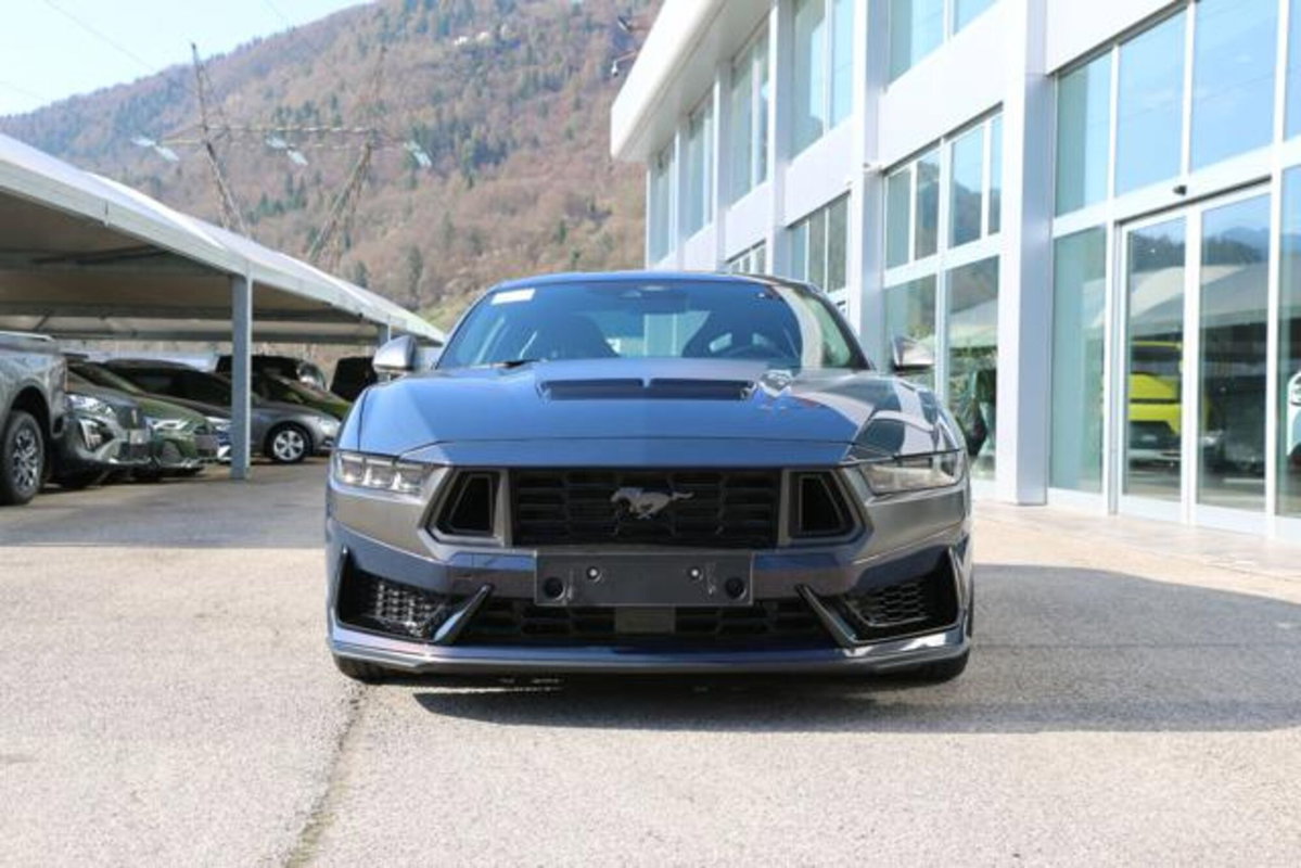 Ford Mustang Coupé Fastback 5.0 V8 aut. GT (6)