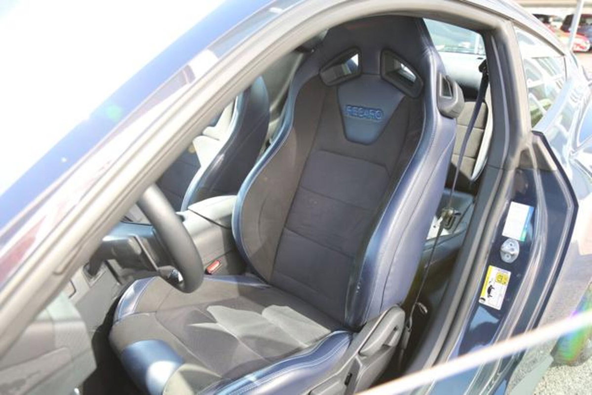 Ford Mustang Coupé Fastback 5.0 V8 aut. GT (8)