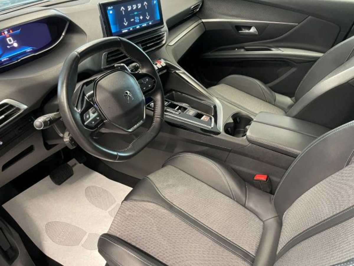 Peugeot 3008 BlueHDi 130 S&S EAT8 Allure Pack (12)