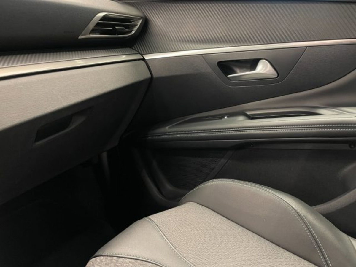 Peugeot 3008 BlueHDi 130 S&S EAT8 Allure Pack (19)