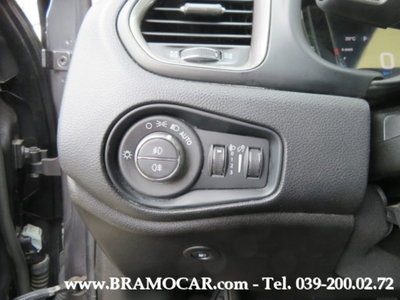 Jeep Renegade 1.3 T4 190CV PHEV 4xe AT6 Limited (14)