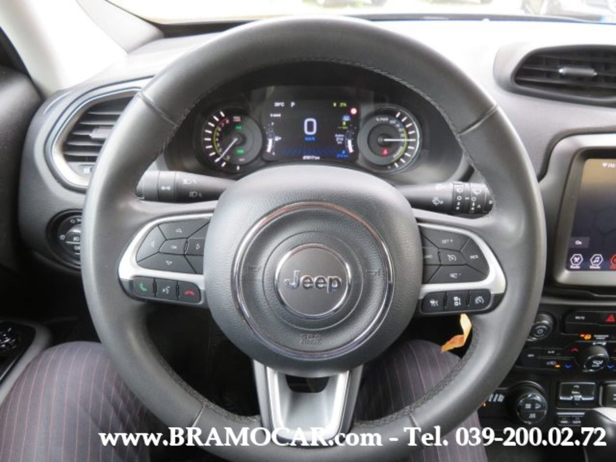 Jeep Renegade 1.3 T4 190CV PHEV 4xe AT6 Limited (16)