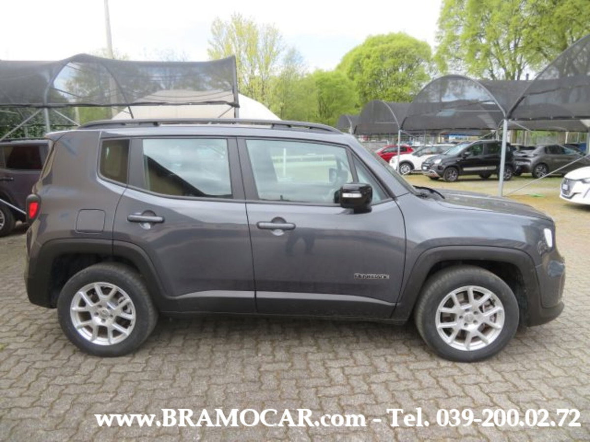 Jeep Renegade 1.3 T4 190CV PHEV 4xe AT6 Limited (5)
