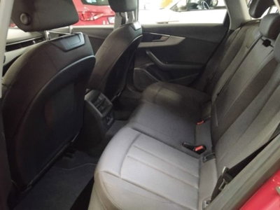 Audi A4 Avant 30 TDI S tronic Business (7)