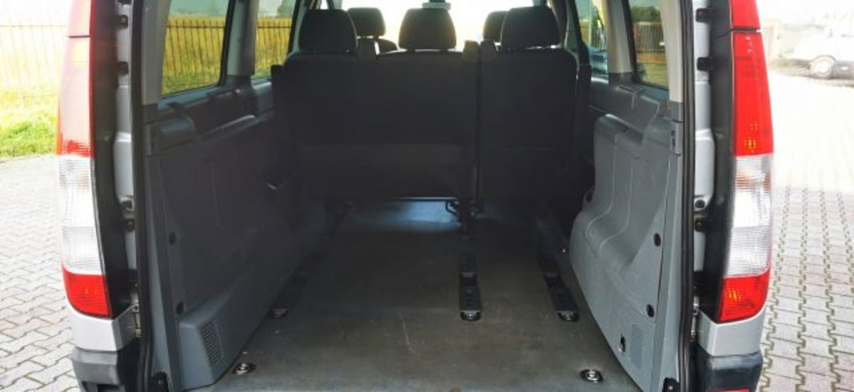 Mercedes-Benz Viano 2.2 CDI 4Matic Ambiente (17)