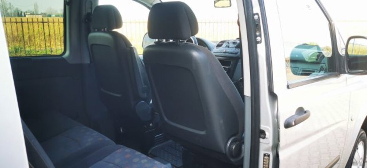 Mercedes-Benz Viano 2.2 CDI 4Matic Ambiente (19)