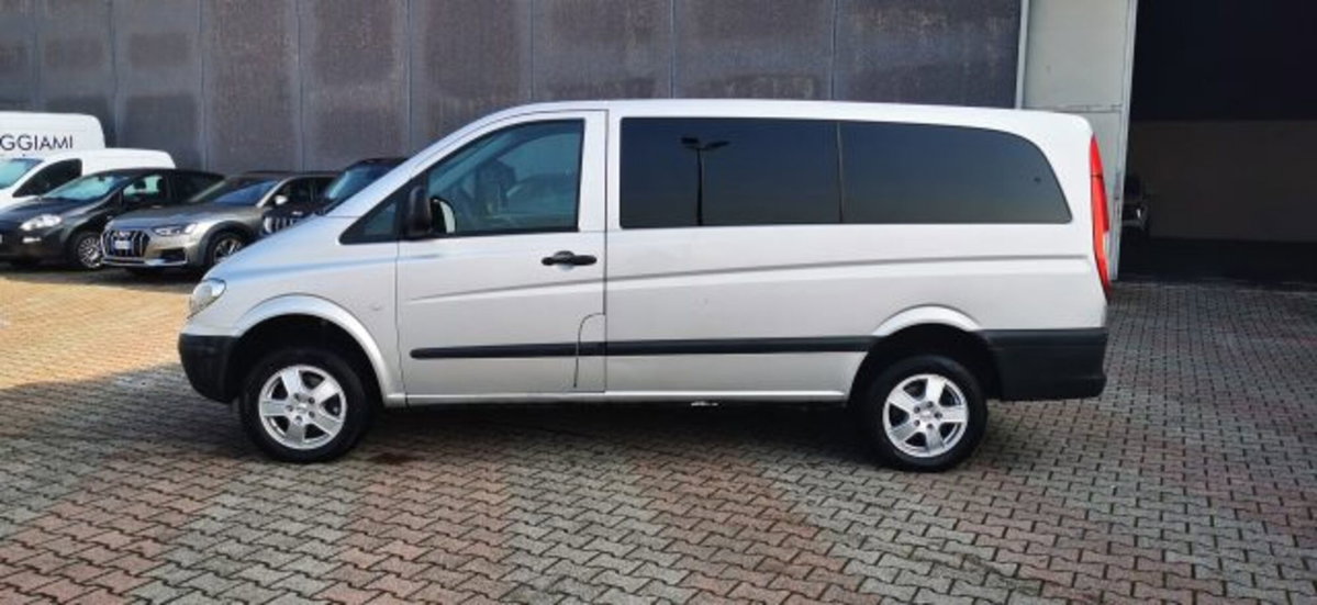 Mercedes-Benz Viano 2.2 CDI 4Matic Ambiente (4)